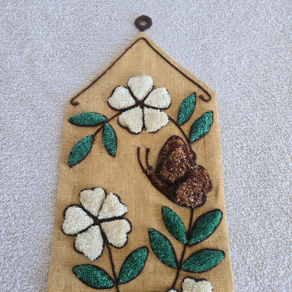 Vtg 1970's BOHO Burlap Flower Butterfly Latch Hook Completed Rug Wall‎ Hanging
